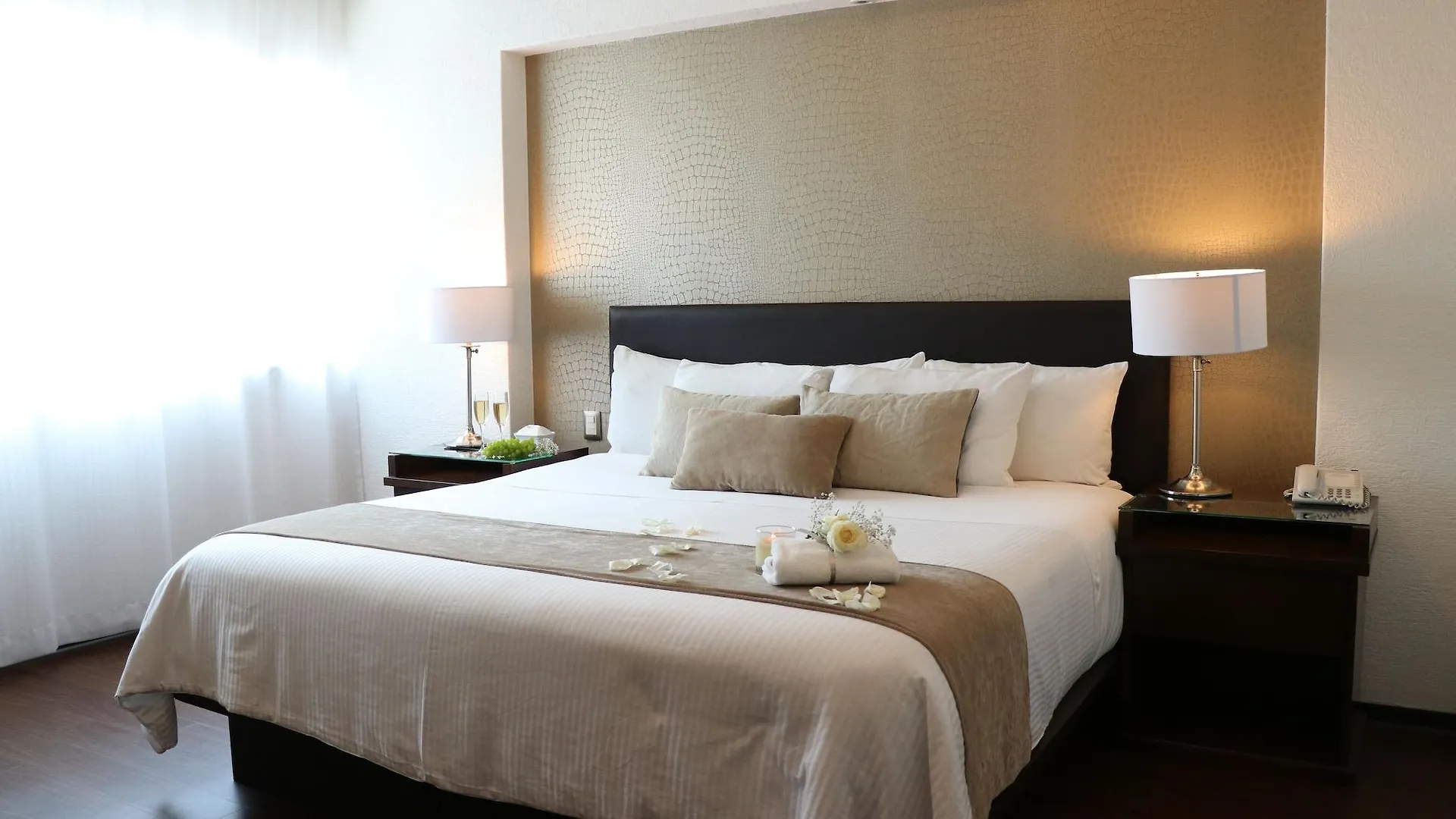 ****  Meson Ejecutivo Guadalajara Minerva - Av Mexico Hotel Mexico
