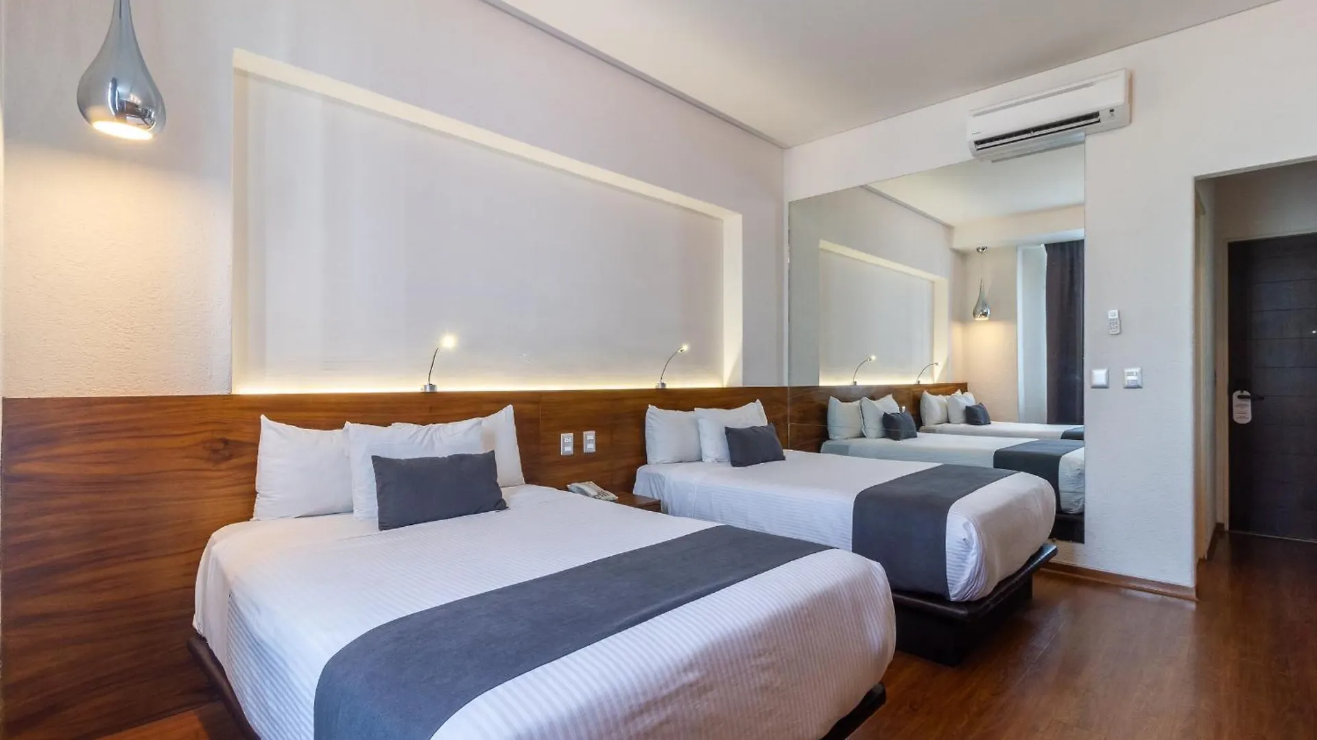 Meson Ejecutivo Guadalajara Minerva - Av Mexico Hotel